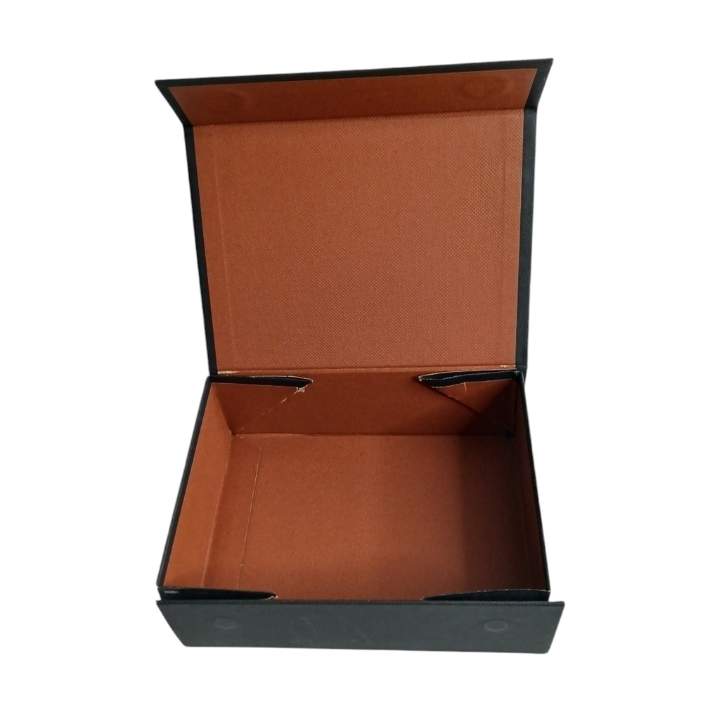 Coach Small Gift Box 2018 Magnetic Closure 5" x 7" Storage Container - Picture 6 of 13